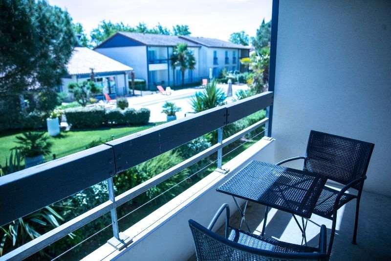 Hotel Residence Les Pins Galants Tournefeuille Bagian luar foto