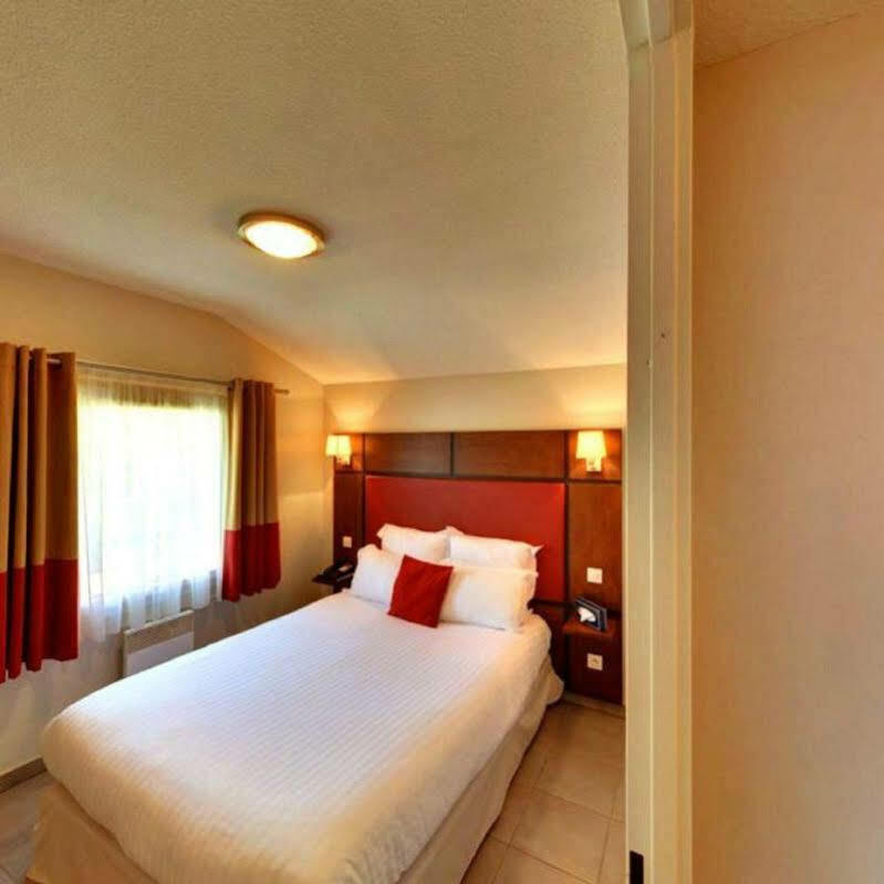 Hotel Residence Les Pins Galants Tournefeuille Bagian luar foto